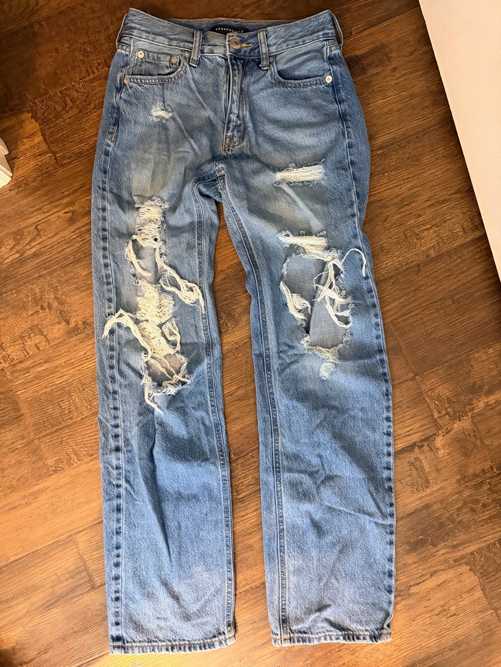 Aeropostale Light Blue Distressed Straight Women's Jeans